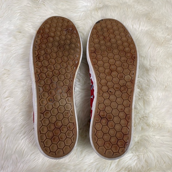 Adidas 3MC X Disney Goofy Sneakers - Picture 6 of 11